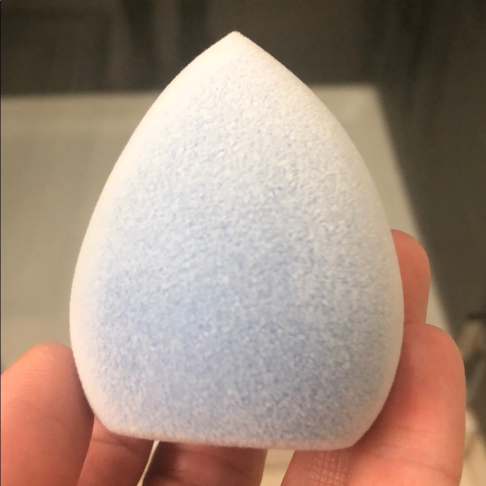 Makeup sponge